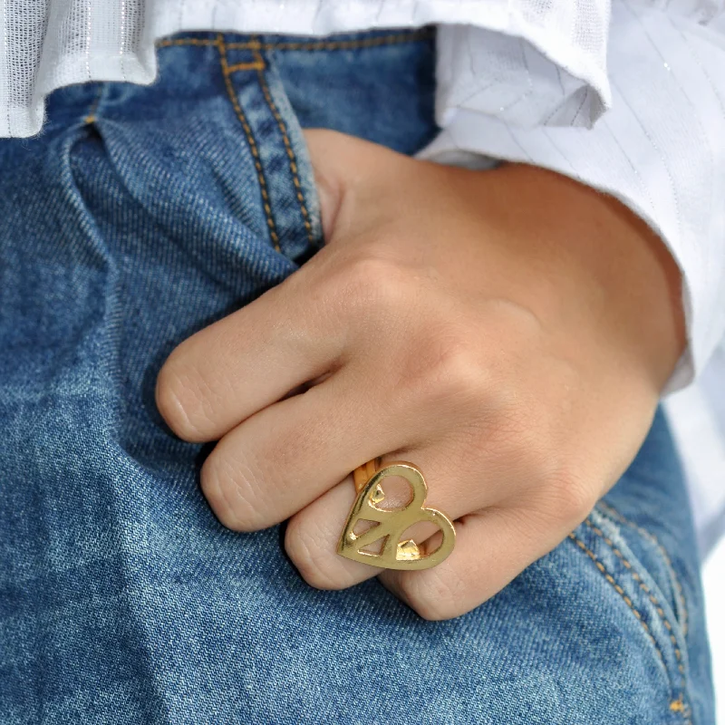 Elegant Rose Gold Jewelry For A Stylish Touch PEACE HEART RING