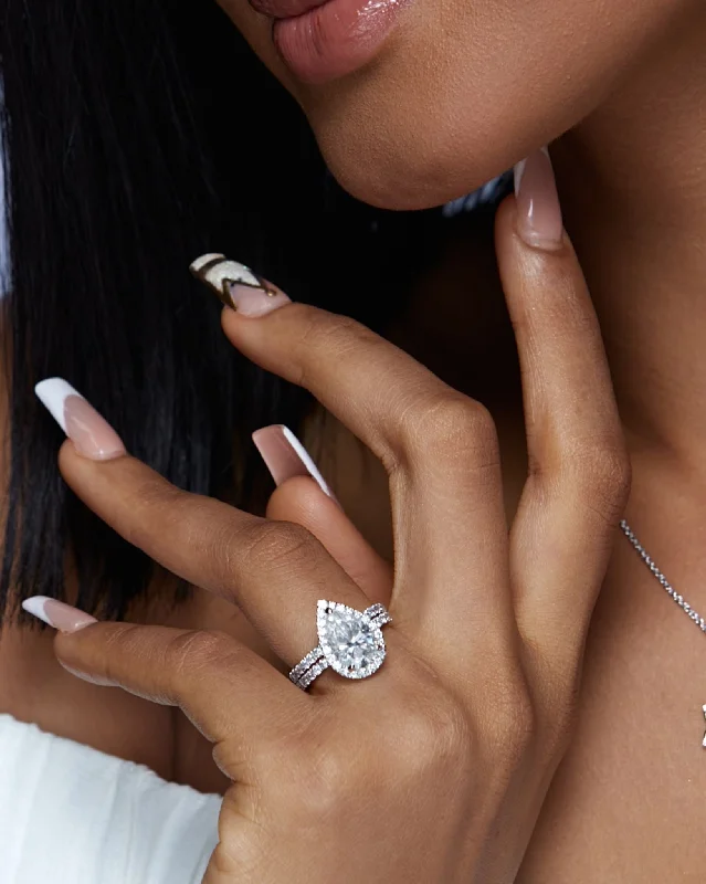 Elegant Designs, Unbeatable Discounts – Shop Jewelry Now Ola 925 Moissanite Pear Cut Bride Set