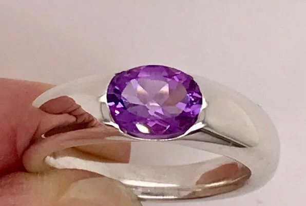 Personalized Jewelry Sale – Unique Pieces At Great Prices Suspension Ring with Amethyst Personalized Jewelry Sale – Unique Pieces At Great Prices Suspension Ring with Amethyst