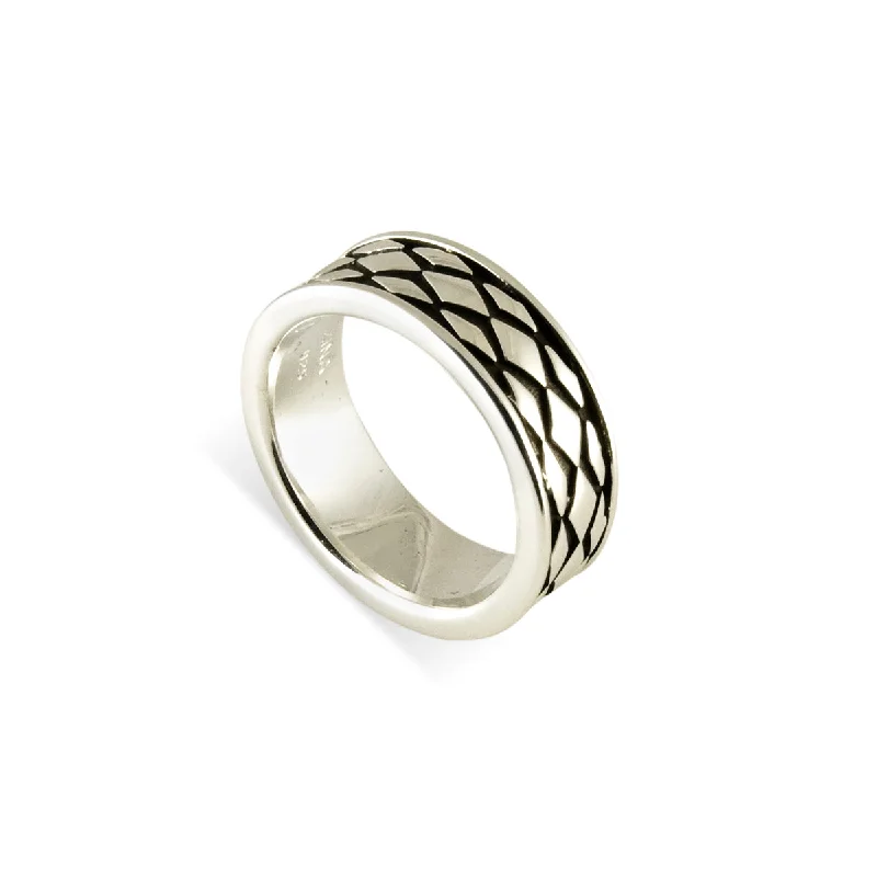 Get Ready To Sparkle – Special Jewelry Discounts tiki Pattern Band Ring
