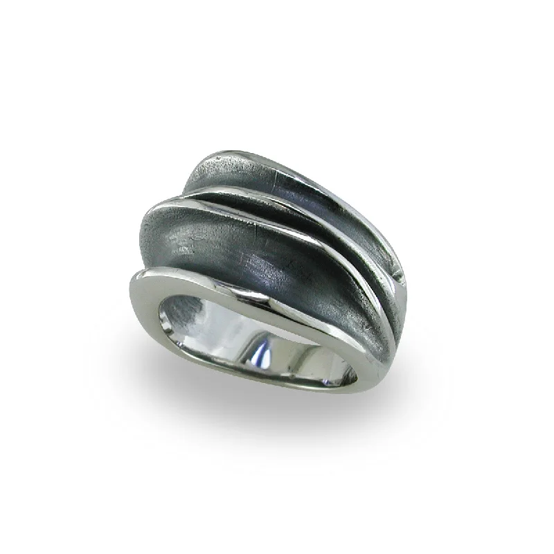 Handcrafted Jewelry Sale – Unique Designs At Low Prices Thin Waves Ring