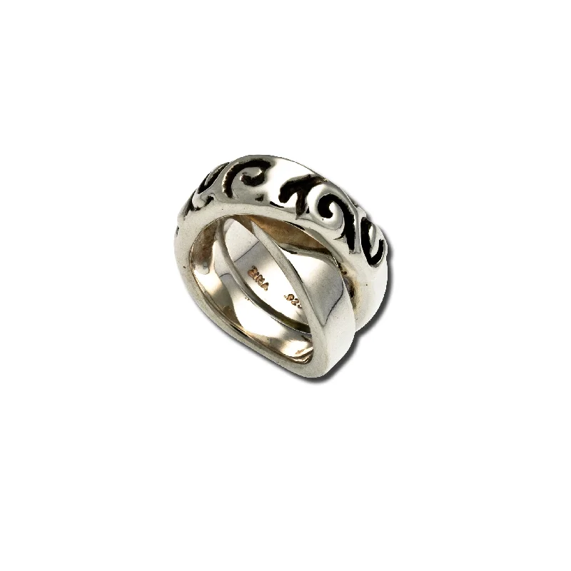 Premium Jewelry, Premium Discounts – Act Fast Swirl Crossover Ring