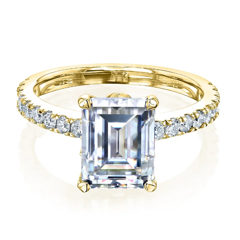 Breathtaking Jewelry At Limited-Time Savings 2.45ct Emerald Moissanite Tulip Head Ring Breathtaking Jewelry At Limited-Time Savings 2.45ct Emerald Moissanite Tulip Head Ring
