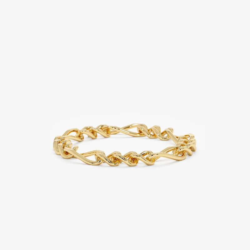 Timeless Elegance Now At Special Discounts 14k Gold Figaro Chain Ring, Suzanne