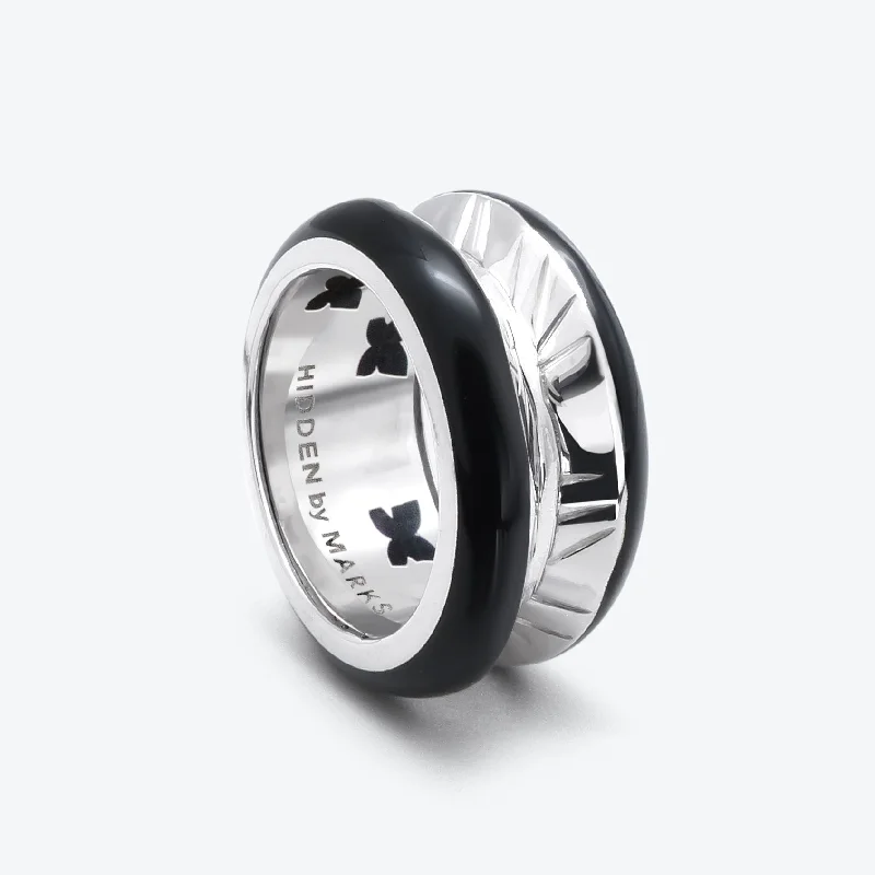 Everyday Jewelry Essentials Now On Sale Antarctica 18K Whitegold Ring w. Black enamel Everyday Jewelry Essentials Now On Sale Antarctica 18K Whitegold Ring w. Black enamel