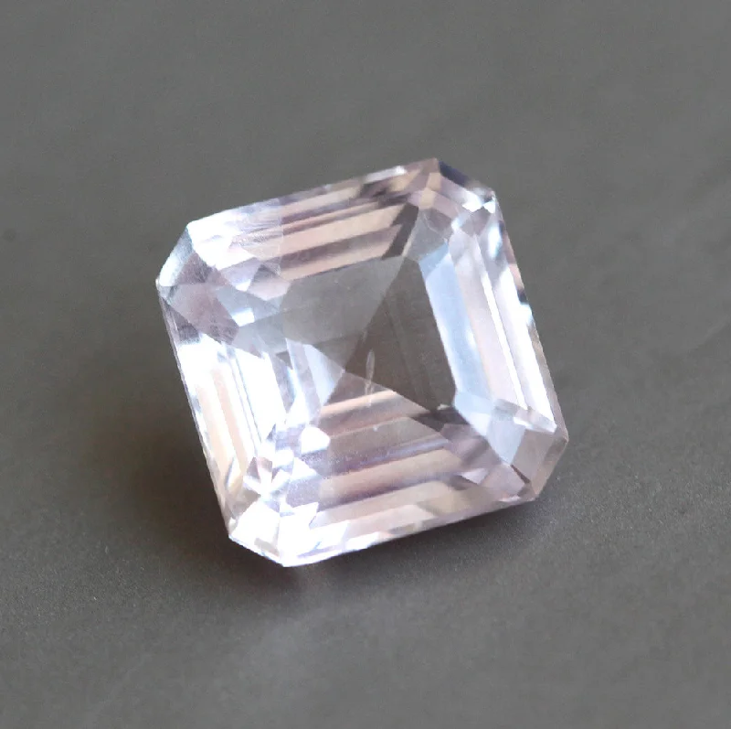 Shop Elegant Jewelry At Unbeatable Prices Loose 5.07 Ct Octagon Peach Pink Sapphire Shop Elegant Jewelry At Unbeatable Prices Loose 5.07 Ct Octagon Peach Pink Sapphire