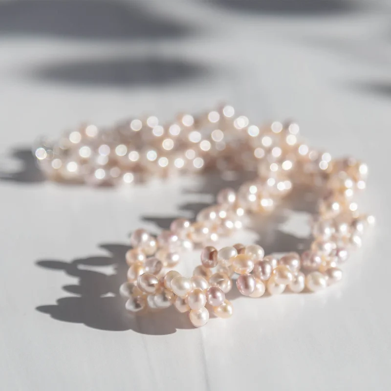 Affordable Gold-Plated Jewelry For Modern Fashion Dancing Freshwater Pearl Necklace