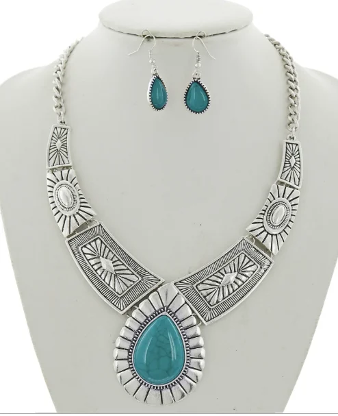 Fashion-Forward Geometric Jewelry For Contemporary Style Statement Acrylic Necklace & Earring Set