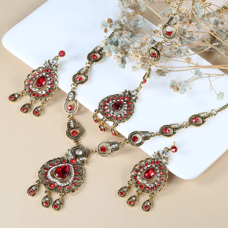 Grab Stylish Jewelry Before The Sale Ends Timeless Vintage Indian Jewelry Set: Necklace, Earrings & Eyebrow Pendant