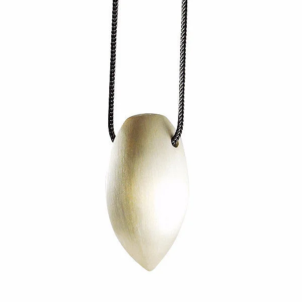 Limited-Time Offer On Elegant Jewelry Pieces Gabriella Kiss Silver Almond Necklace Limited-Time Offer On Elegant Jewelry Pieces Gabriella Kiss Silver Almond Necklace