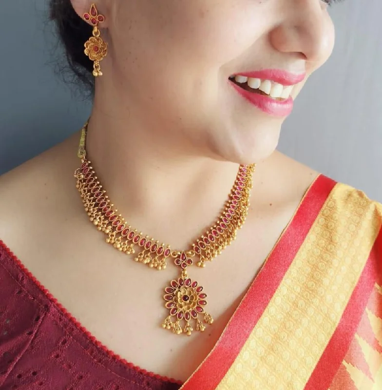 The Perfect Jewelry Piece At The Perfect Price Premium Gold Finish Short necklace set The Perfect Jewelry Piece At The Perfect Price Premium Gold Finish Short necklace set