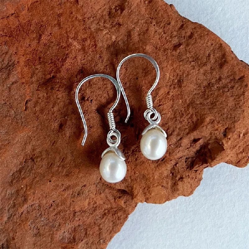 Romantic Heart-Shaped Jewelry For Special Gifts Acorn Pearl Earrings - Sterling Silver, Indonesia