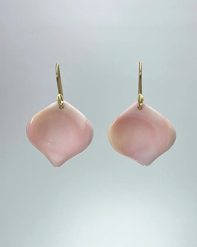 Unmissable Discounts On Timeless Jewelry Pieces Annette Ferdinandsen Pink Conch Rose Petal Earrings Unmissable Discounts On Timeless Jewelry Pieces Annette Ferdinandsen Pink Conch Rose Petal Earrings