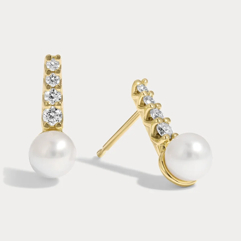 Timeless Elegance, Temporary Discounts – Act Fast Pearl and Diamond Bar