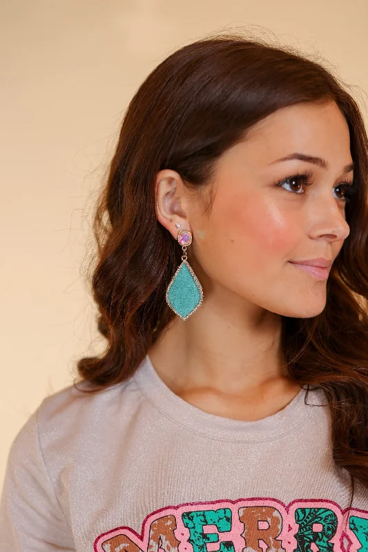 Unlock Unbeatable Jewelry Deals Before They’Re Gone Too Strong to be Dainty Teardrop Earrings with Gold Casing, Turquoise Unlock Unbeatable Jewelry Deals Before They’Re Gone Too Strong to be Dainty Teardrop Earrings with Gold Casing, Turquoise