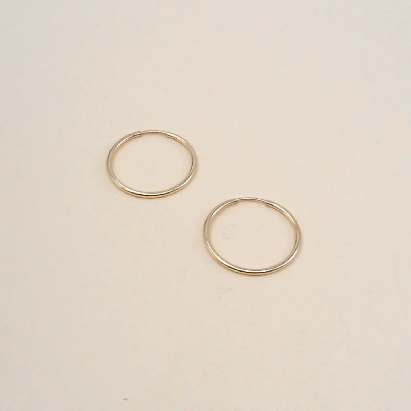 Save On Luxury Jewelry Pieces – Limited-Time Offers Angela Hoops Wholesale