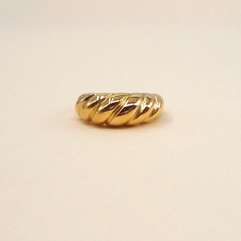 Affordable Gold-Plated Jewelry For Modern Fashion C'est Ring Wholesale