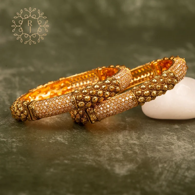 Make Every Moment Shine – Jewelry Discounts Available Raddhi Jewels Designer Premium Quality Rajwadi Gold Plated Brass Openable Kada/Bangles Set Make Every Moment Shine – Jewelry Discounts Available Raddhi Jewels Designer Premium Quality Rajwadi Gold Plated Brass Openable Kada/Bangles Set