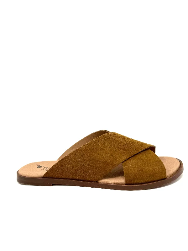 Jamie Slide in Tan from Novacas