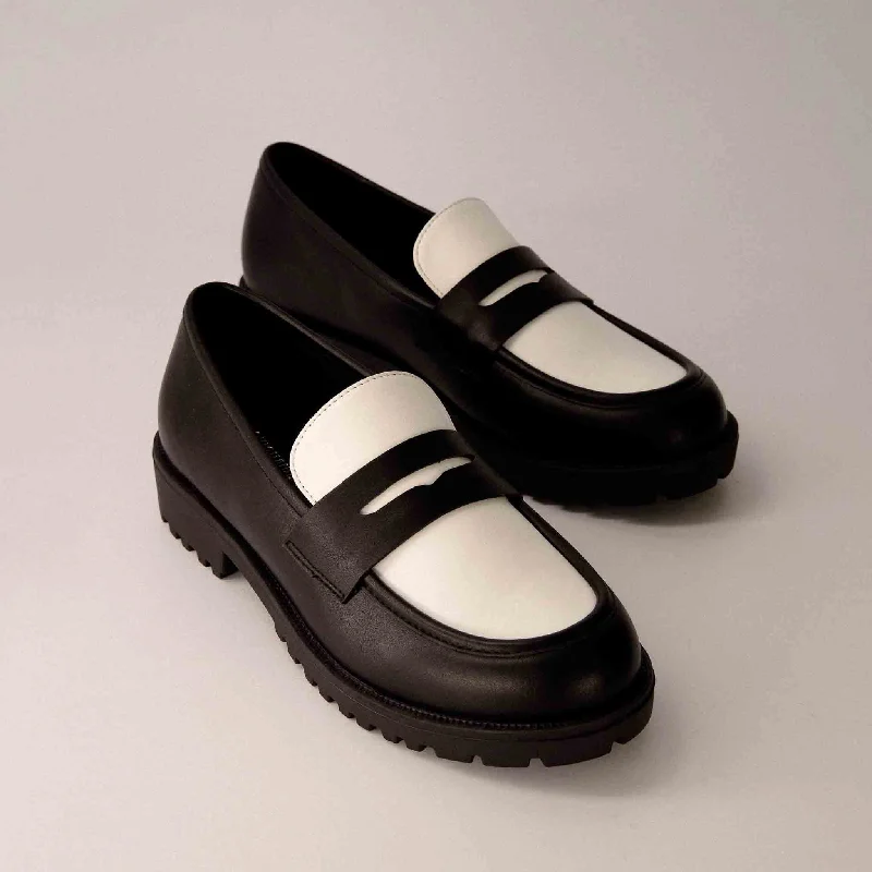 Reggio Contrast Slip On Loafer